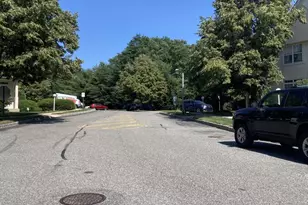 106 Dresher Woods Dr, Dresher, PA 19025 - Photo 17