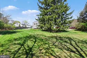 1701 Harmon Rd, Conshohocken, PA 19428 - Photo 9