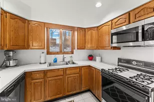 411 Greyhorse Rd, Willow Grove, PA 19090 - Photo 13