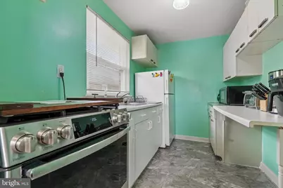 621 Hamilton Street, Norristown, PA 19401 - Photo 5