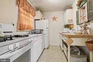 621 Hamilton St, Norristown, PA 19401 - Photo 11