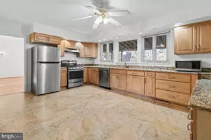 3219 E Hayes Rd, Norristown, PA 19403 - Photo 9