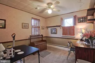 220 Wilson St, Pottstown, PA 19464 - Photo 9