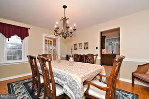 23 Carriage Ln, Norristown, PA 19401 - Photo 11