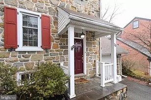 23 Carriage Ln, Norristown, PA 19401 - Photo 3