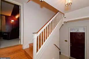 23 Carriage Ln, Norristown, PA 19401 - Photo 23