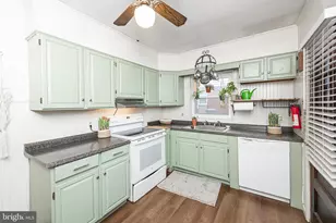 654 Mervine St, Pottstown, PA 19464 - Photo 3