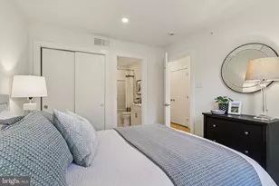 948 Riverplace Dr, Conshohocken, PA 19428 - Photo 25