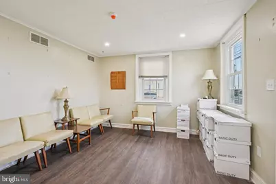 306 E 4th Street, Bridgeport, PA 19405 - Photo 3