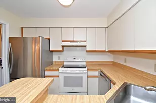 1203 Foxmeadow Dr, Royersford, PA 19468 - Photo 13