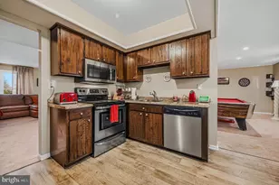 263 Jan Dr, Harleysville, PA 19438 - Photo 9