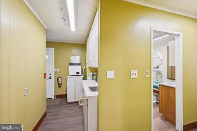 306 E 4th Street, Bridgeport, PA 19405 - Photo 17