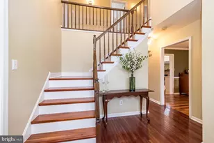 102 Oval Ln, North Wales, PA 19454 - Photo 5