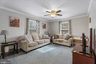 636 Chadbourne Ct, Harleysville, PA 19438 - Photo 5