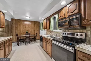 16 Betty Ln, Royersford, PA 19468 - Photo 5