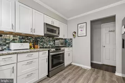 2 Zummo Way, Norristown, PA 19401 - Photo 5