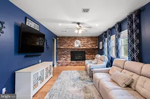 735 Champlain Dr, King of Prussia, PA 19406 - Photo 11