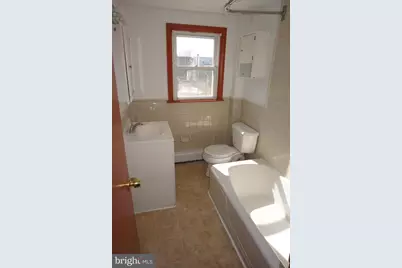 250 E Chestnut Street, Norristown, PA 19401 - Photo 13