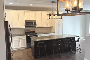 201 Cadence Ct, Collegeville, PA 19426 - Photo 3