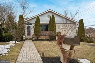 906 Division Ave, Willow Grove, PA 19090 - Photo 1