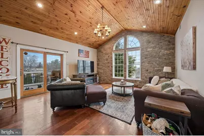 906 Division Avenue, Willow Grove, PA 19090 - Photo 9