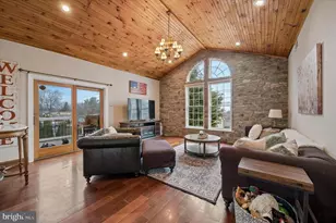 906 Division Ave, Willow Grove, PA 19090 - Photo 9