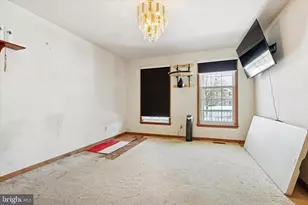 111 Clayton Ct, North Wales, PA 19454 - Photo 7