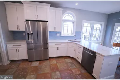 102 Waterview, Eagleville, PA 19403 - Photo 3
