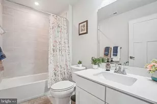 7982 Milltown Cir, Cheltenham, PA 19012 - Photo 17