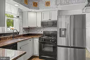 53 E Montgomery Ave, Hatboro, PA 19040 - Photo 13