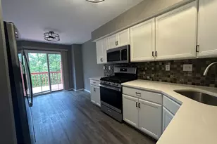 2016 Greenes Way Cir, Collegeville, PA 19426 - Photo 9