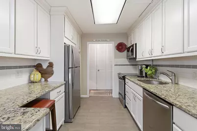 1001 City Avenue #EC704, Wynnewood, PA 19096 - Photo 7