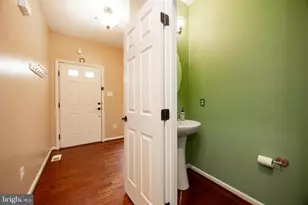 110 Fawn Dr, Gilbertsville, PA 19525 - Photo 5