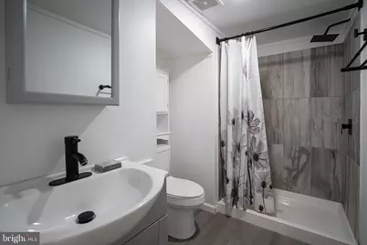 729 Main Street #APT B, Schwenksville, PA 19473 - Photo 9