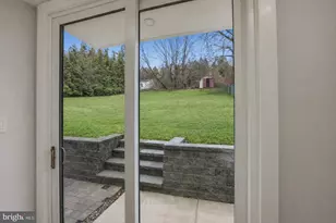 308 Brittmore Ave, Conshohocken, PA 19428 - Photo 27
