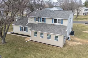 1433 Sandys Ln, North Wales, PA 19454 - Photo 9