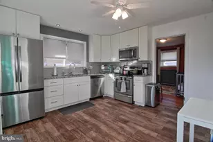 203 Lemon St, Pottstown, PA 19464 - Photo 3