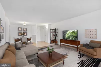 666 W Germantown Pike #1217, Plymouth Meeting, PA 19462 - Photo 3