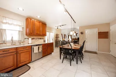 1537 Meadowview Drive, Pottstown, PA 19464 - Photo 5