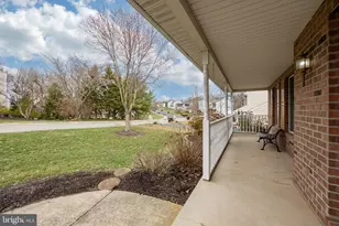 1537 Meadowview Dr, Pottstown, PA 19464 - Photo 25