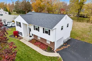 106 Hawthorne Dr, North Wales, PA 19454 - Photo 3