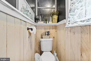 86 Greenfield Ave, Ardmore, PA 19003 - Photo 17