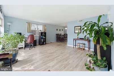 66 Oxford Circle, Norristown, PA 19403 - Photo 3