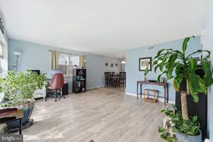 66 Oxford Cir, Norristown, PA 19403 - Photo 3