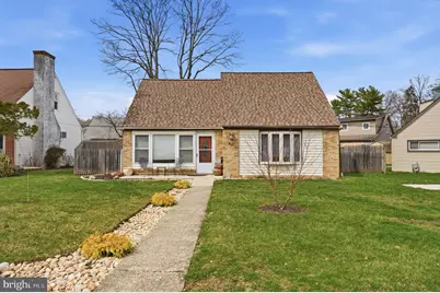 66 Oxford Circle, Norristown, PA 19403 - Photo 1