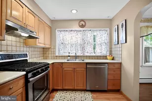 927 Sherman Ave, Huntingdon Valley, PA 19006 - Photo 11