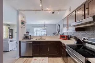 41 Bark Hollow Ln, Horsham, PA 19044 - Photo 11