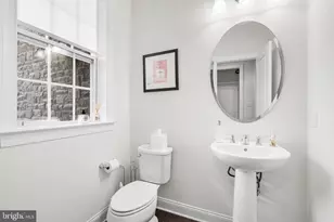 222 Ella Ln, Conshohocken, PA 19428 - Photo 9