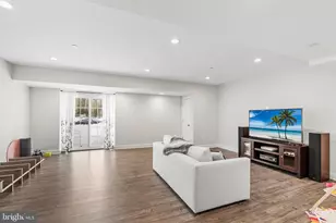 222 Ella Ln, Conshohocken, PA 19428 - Photo 17