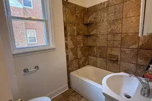 637 Hamilton St, Norristown, PA 19401 - Photo 9